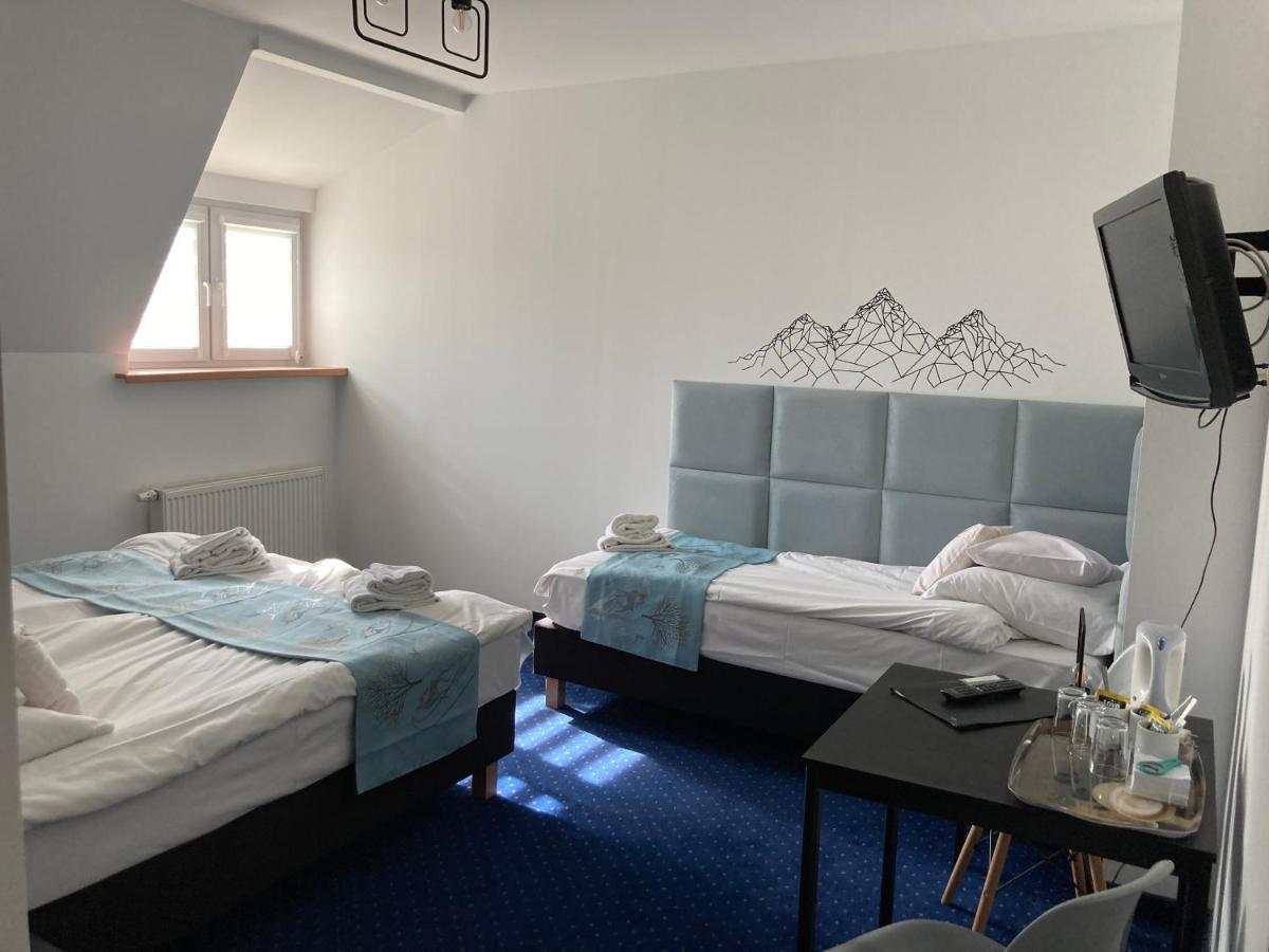 Hotel Bella يلينيا غورا المظهر الخارجي الصورة