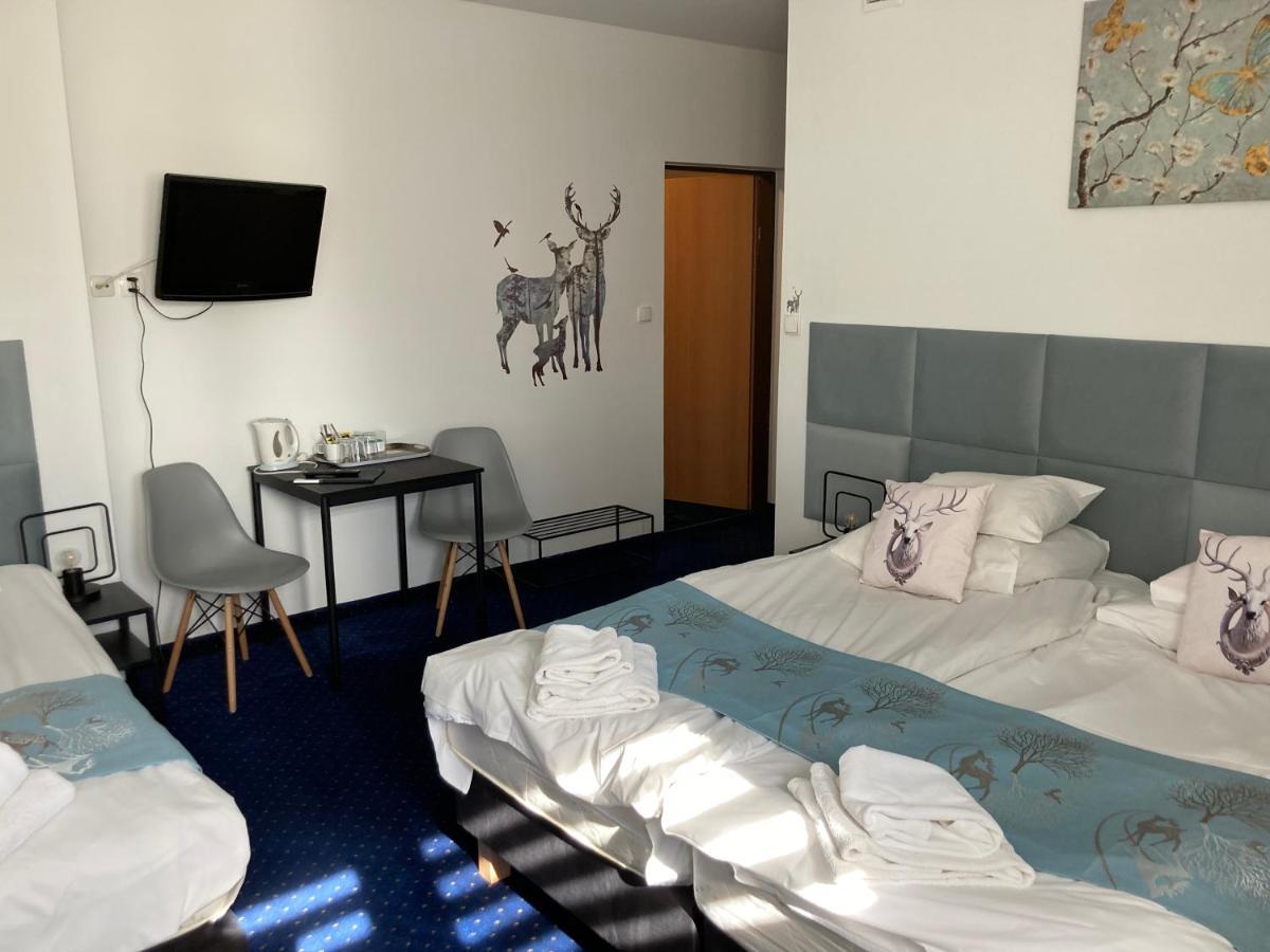 Hotel Bella يلينيا غورا المظهر الخارجي الصورة