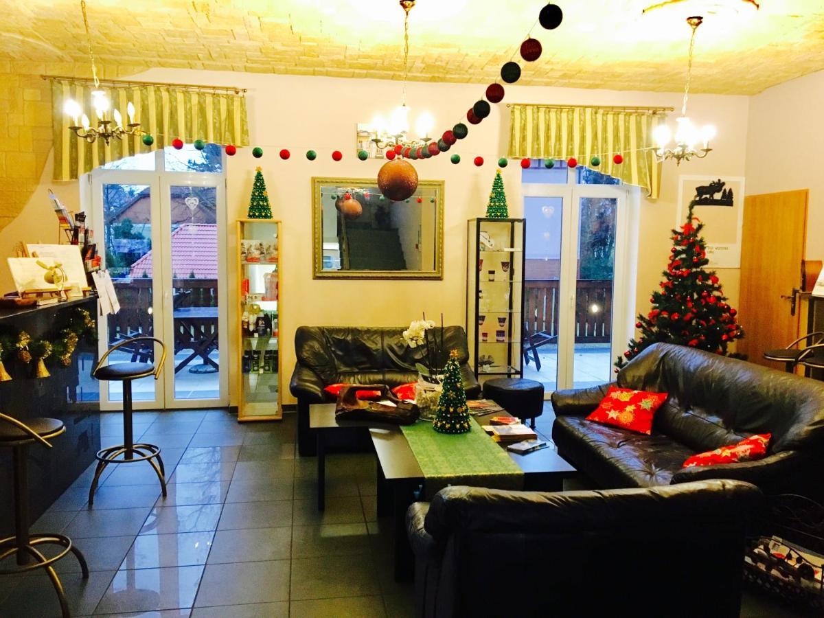 Hotel Bella يلينيا غورا المظهر الخارجي الصورة