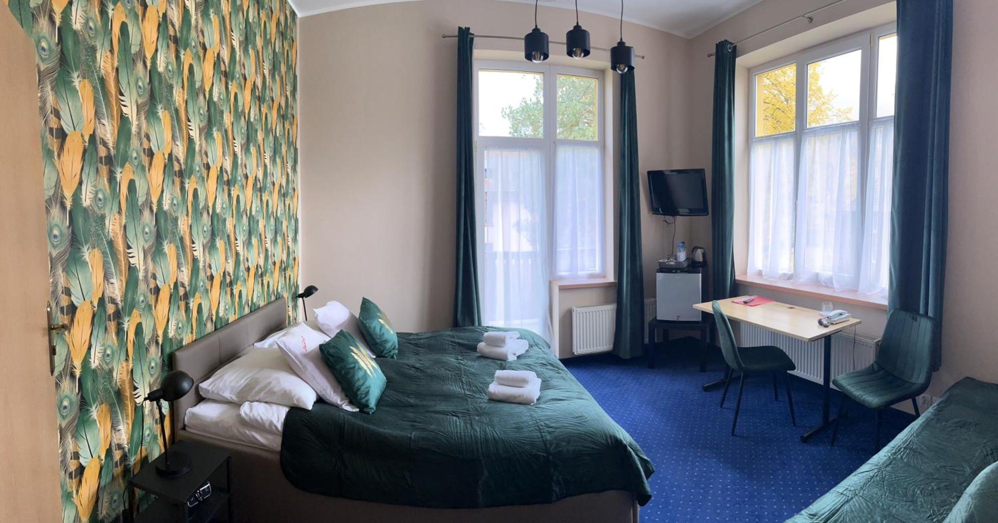 Hotel Bella يلينيا غورا المظهر الخارجي الصورة
