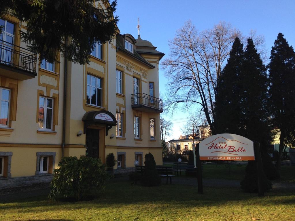 Hotel Bella يلينيا غورا المظهر الخارجي الصورة