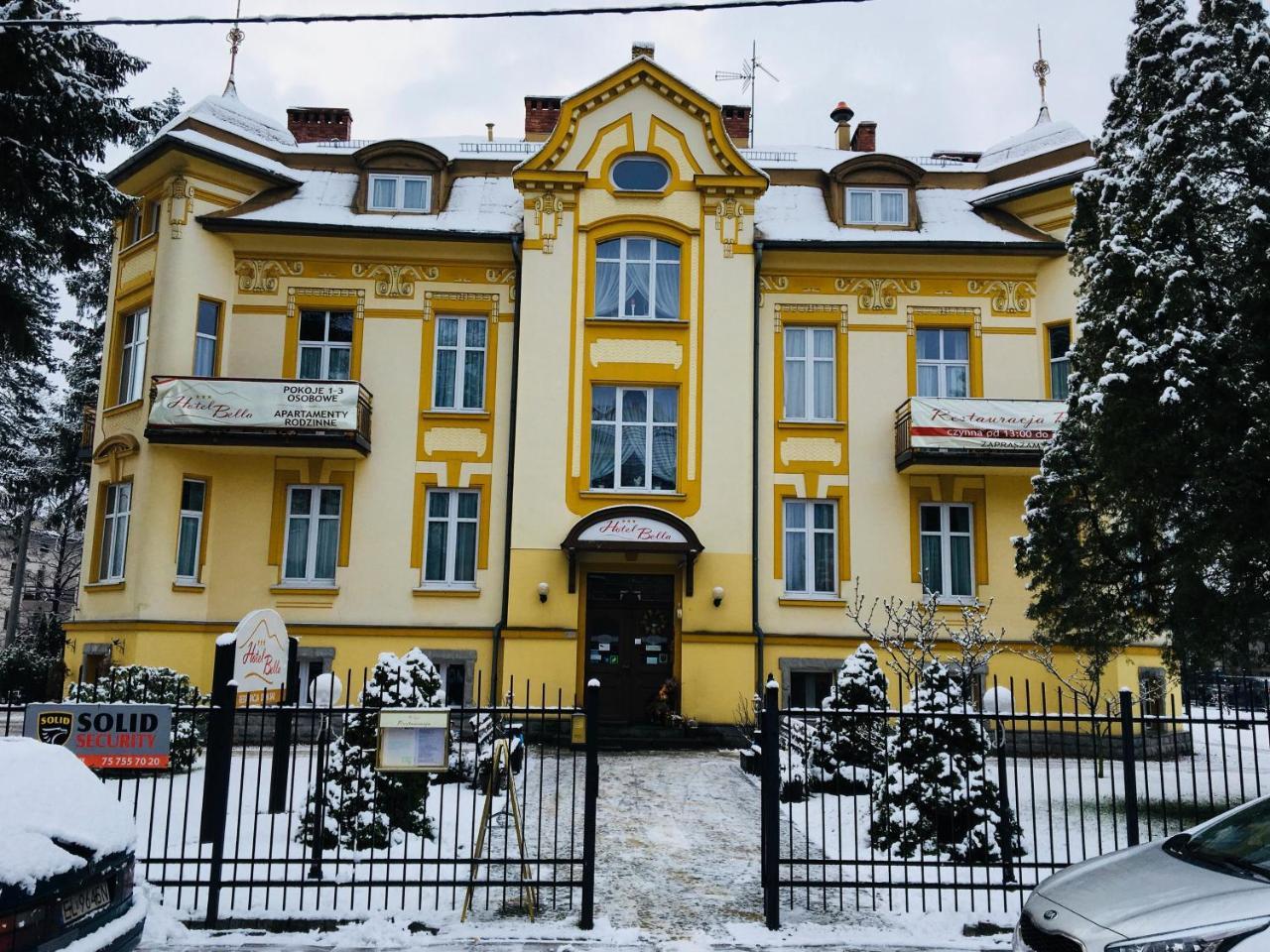 Hotel Bella يلينيا غورا المظهر الخارجي الصورة
