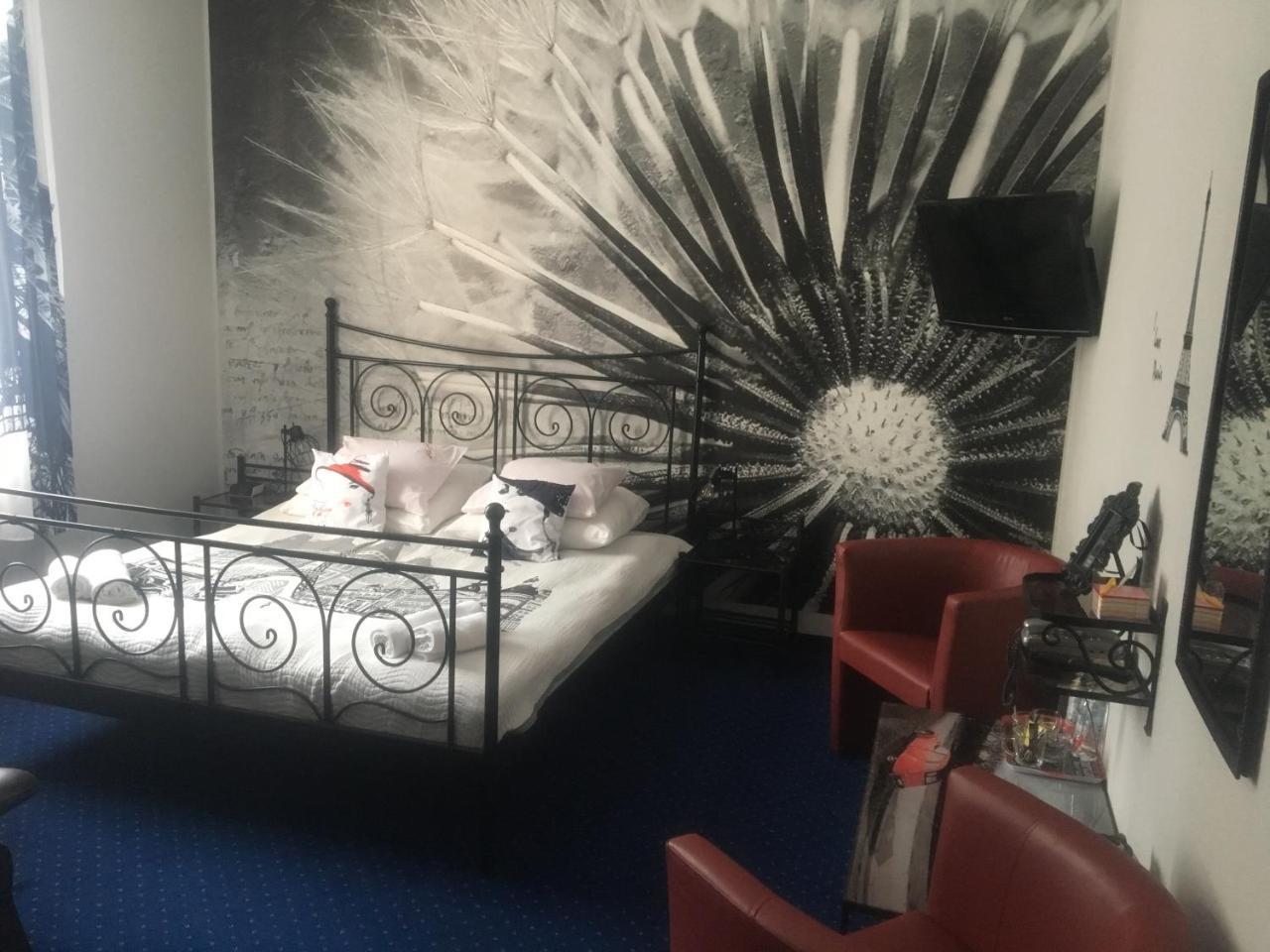 Hotel Bella يلينيا غورا المظهر الخارجي الصورة