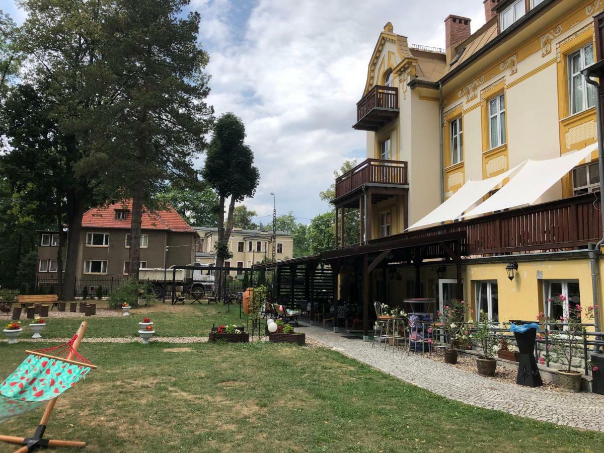 Hotel Bella يلينيا غورا المظهر الخارجي الصورة