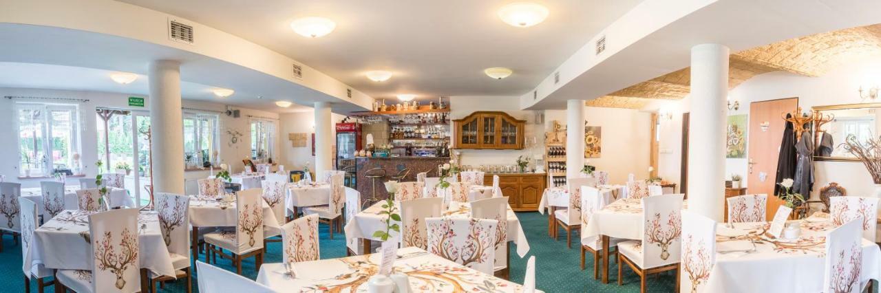 Hotel Bella يلينيا غورا المظهر الخارجي الصورة